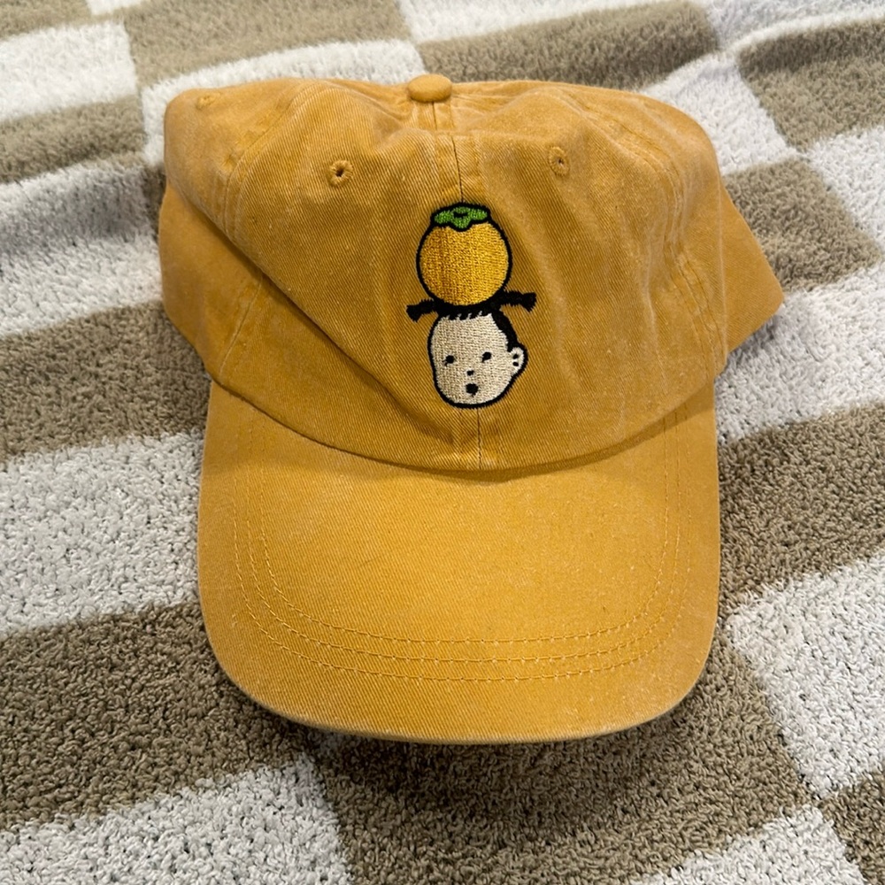 Brand new yellow cap